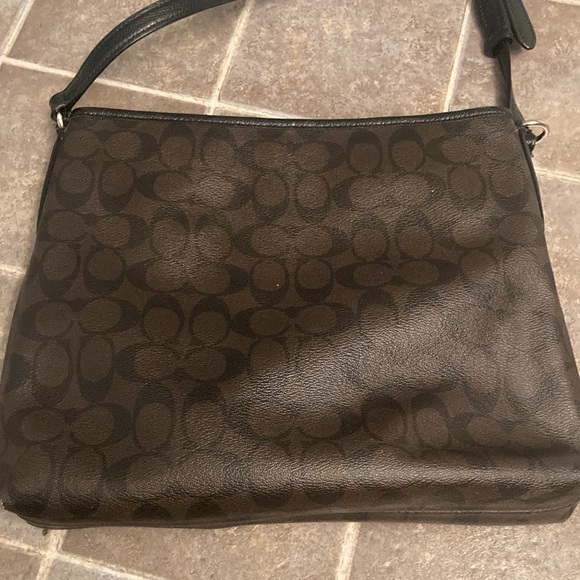 Coach leather crossbody - Picture 4 of 6